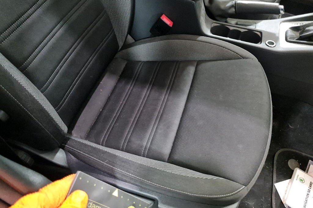 Skoda Octavia Combi 2018 photo 53