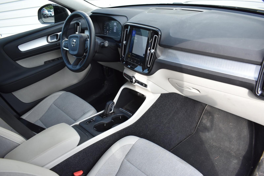 Volvo XC40 2018 photo 4