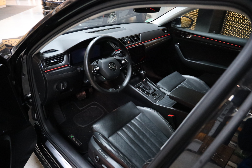 Skoda Superb 2022 фото 14