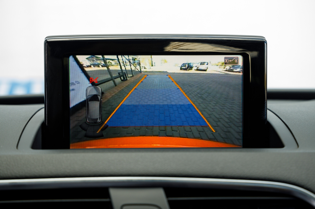 Audi Q3 Premium 2016 photo 26