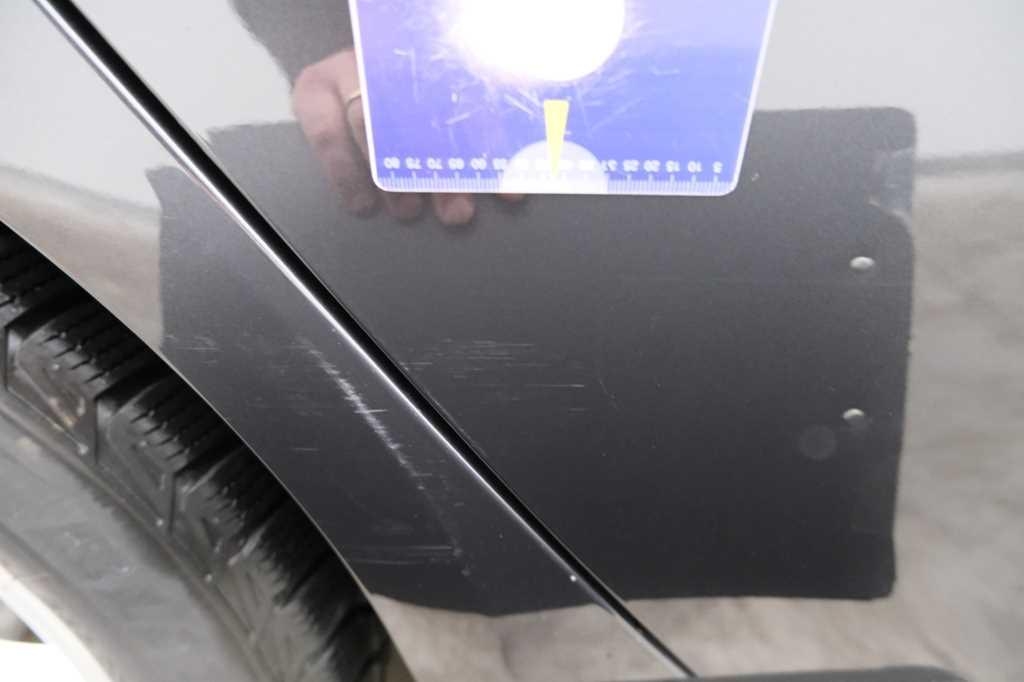 BMW 5 Series 2017 фото 39