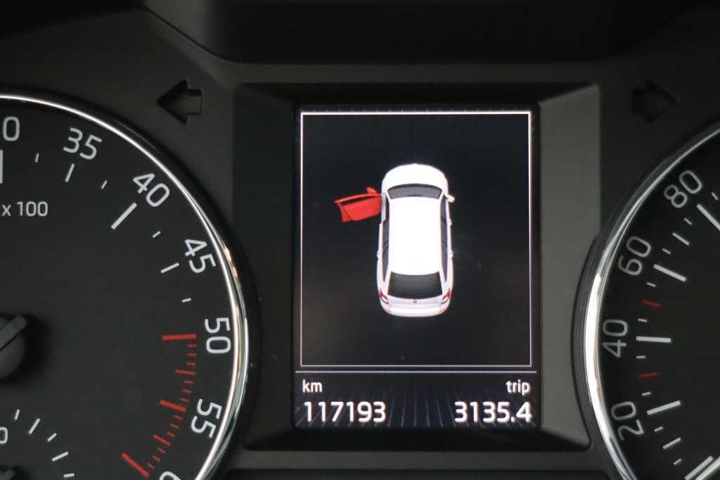 Skoda Octavia Combi 2016 фото 4