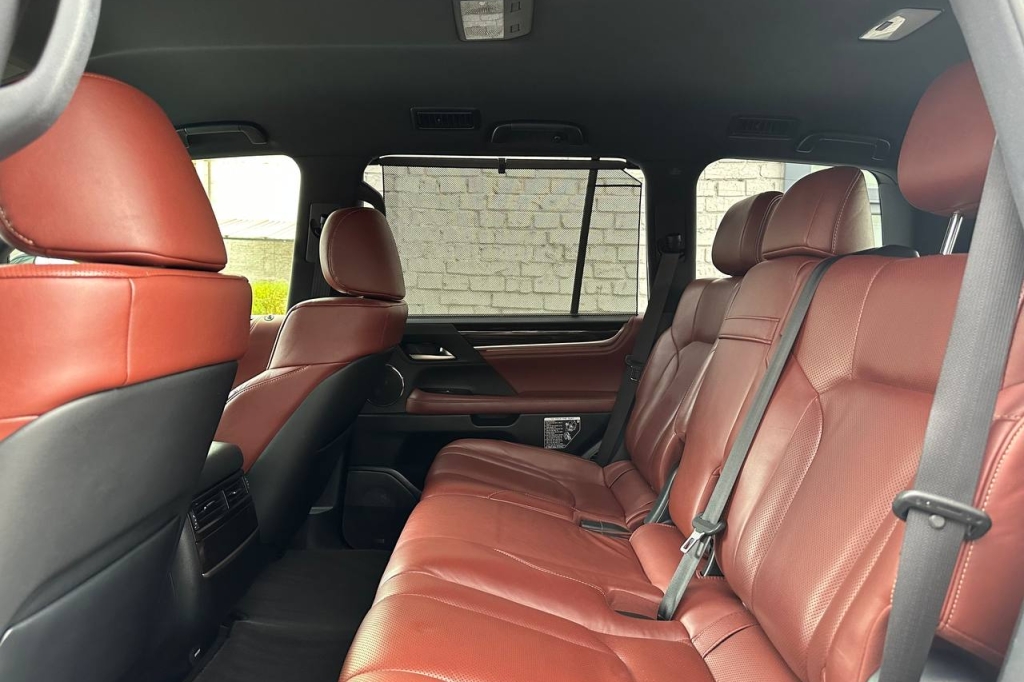 Lexus LX 450 2019 фото 16