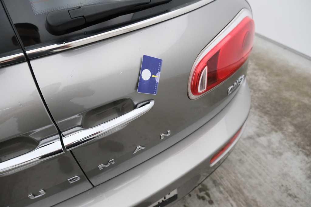 MINI One Clubman 2017 photo 18