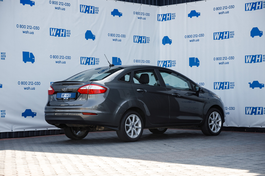 Ford Fiesta SE 2019 фото 4