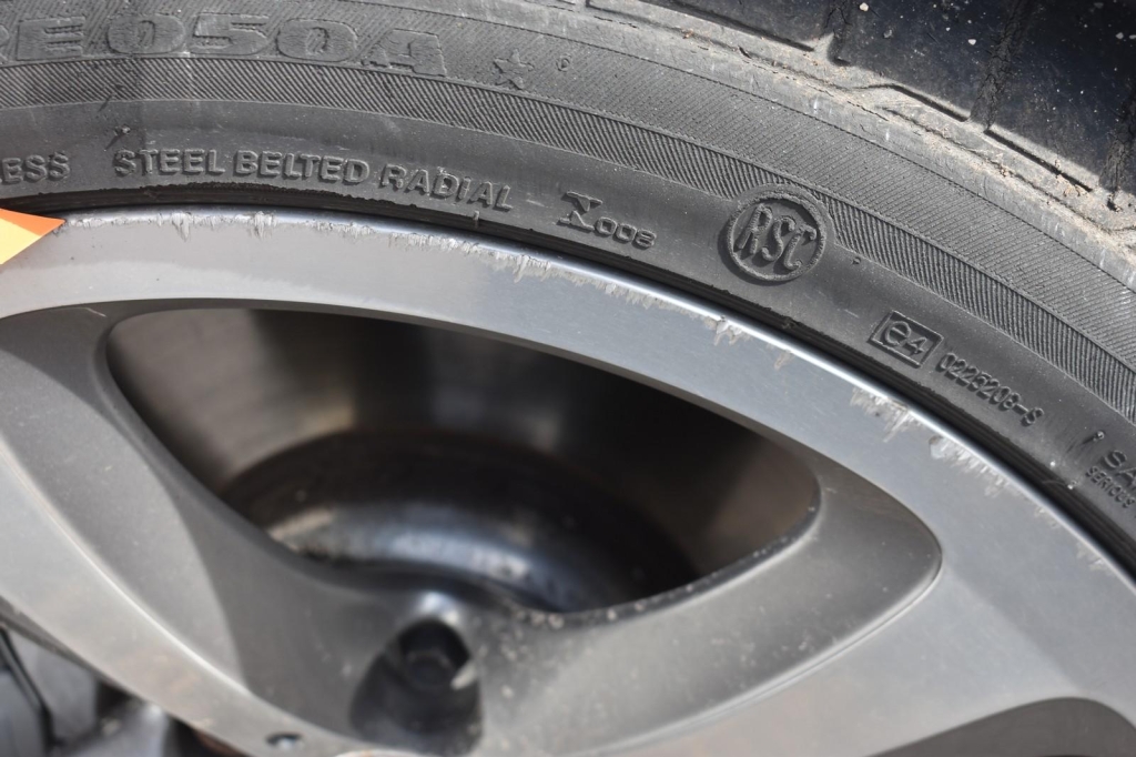 BMW 6 Series 2010 фото 18