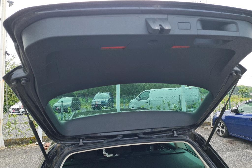 Volkswagen Passat Variant 2017 фото 23