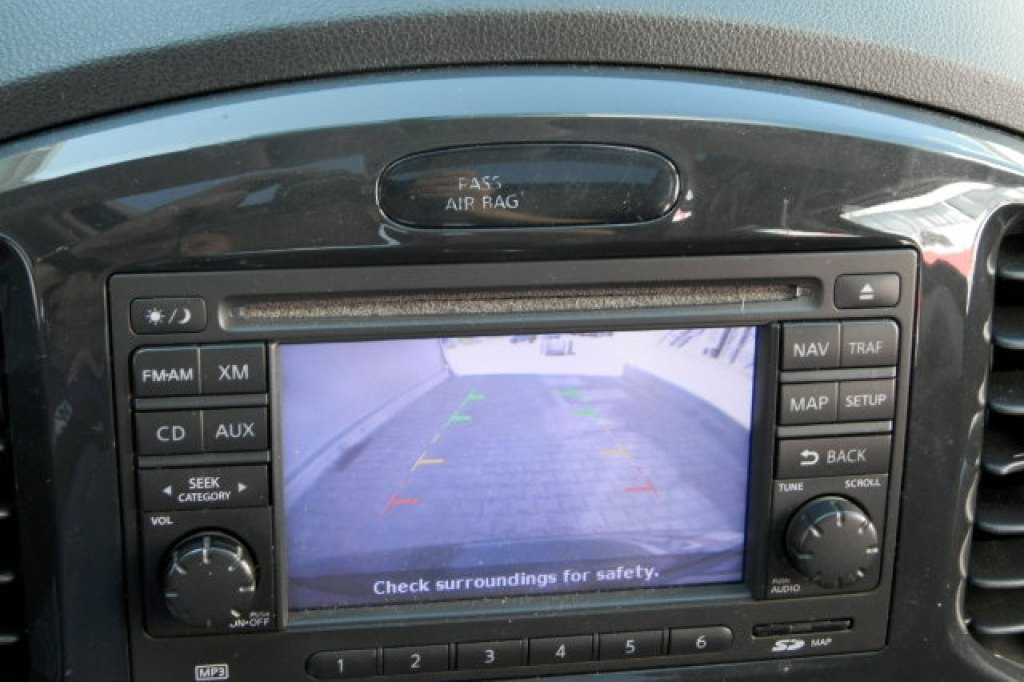 Nissan Juke 2013 photo 16