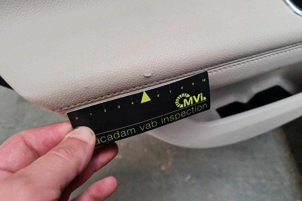 Jaguar XF Sportbrake 2018 фото 24