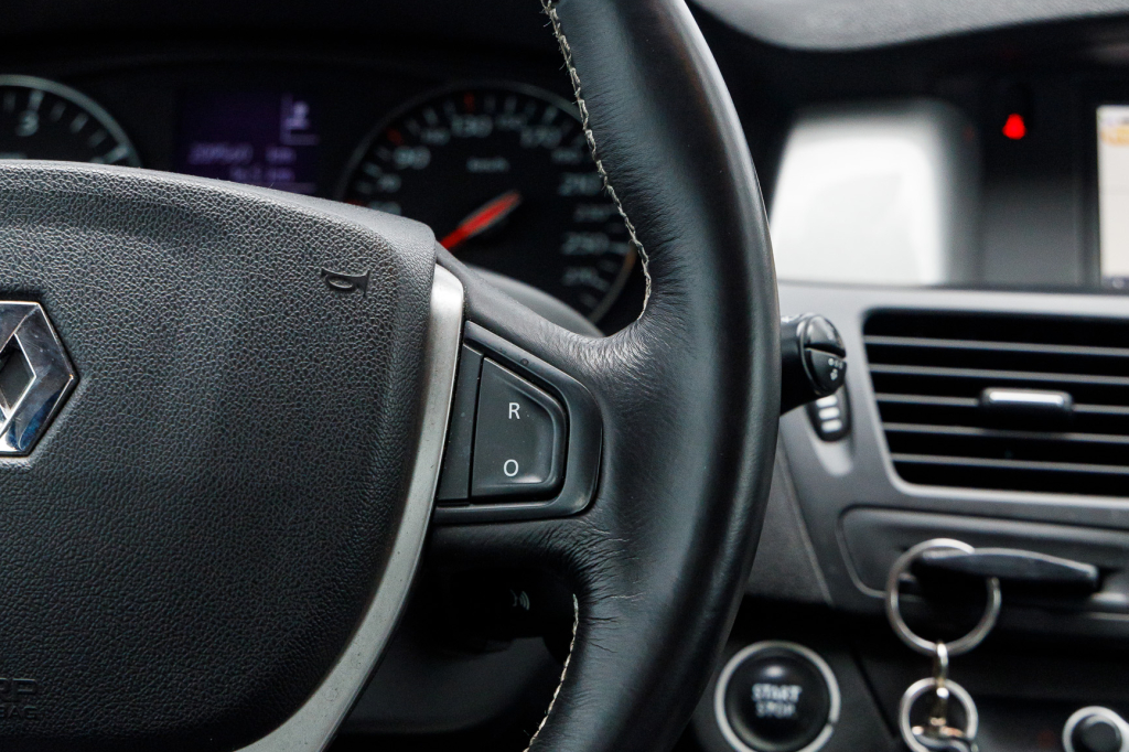 Renault Laguna III 2011 photo 8