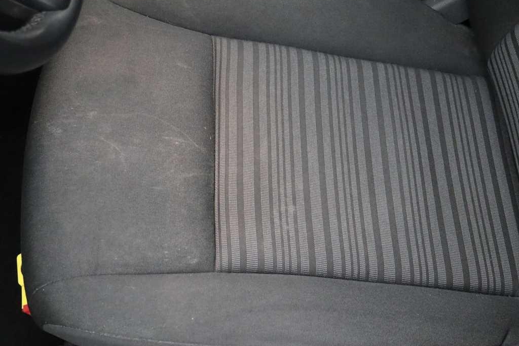 Mercedes-Benz A-Klasse 2017 photo 23