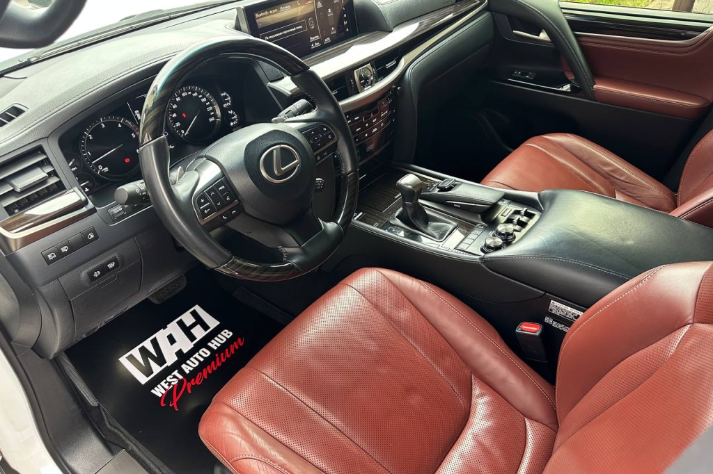 Lexus LX 450 2019 фото 22
