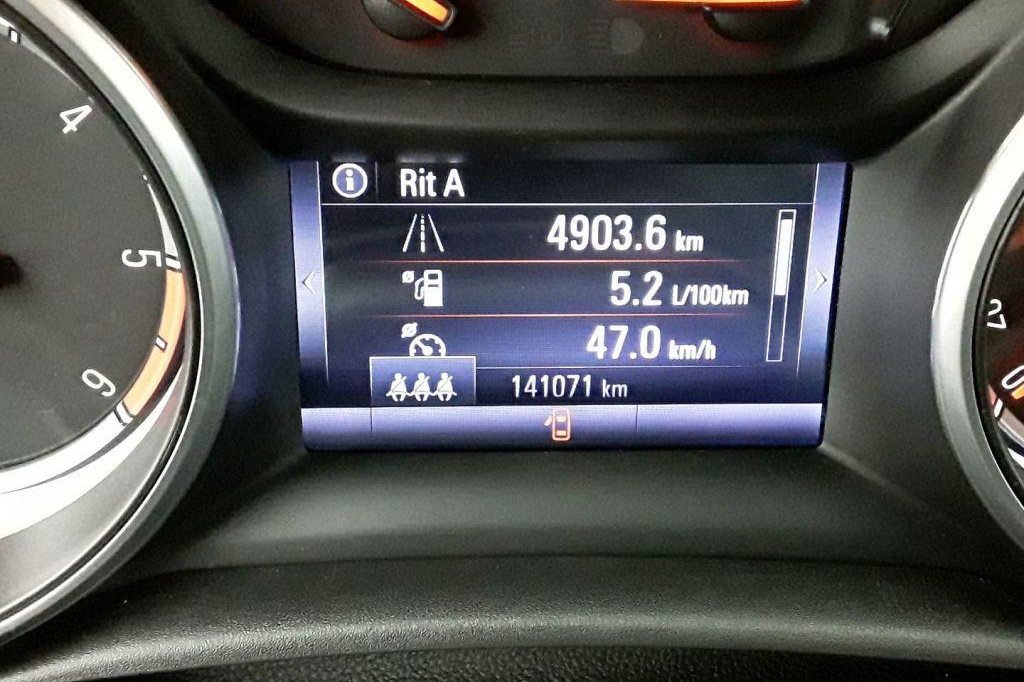 Opel Astra Sports Tourer 2017 фото 1