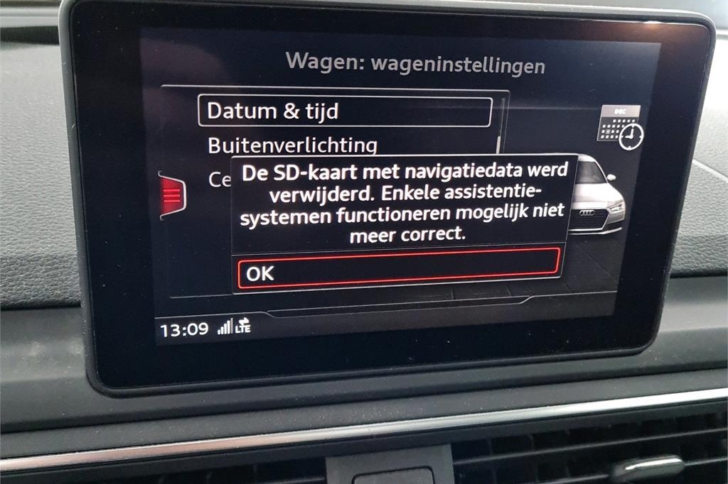 Audi A4 2017 фото 6