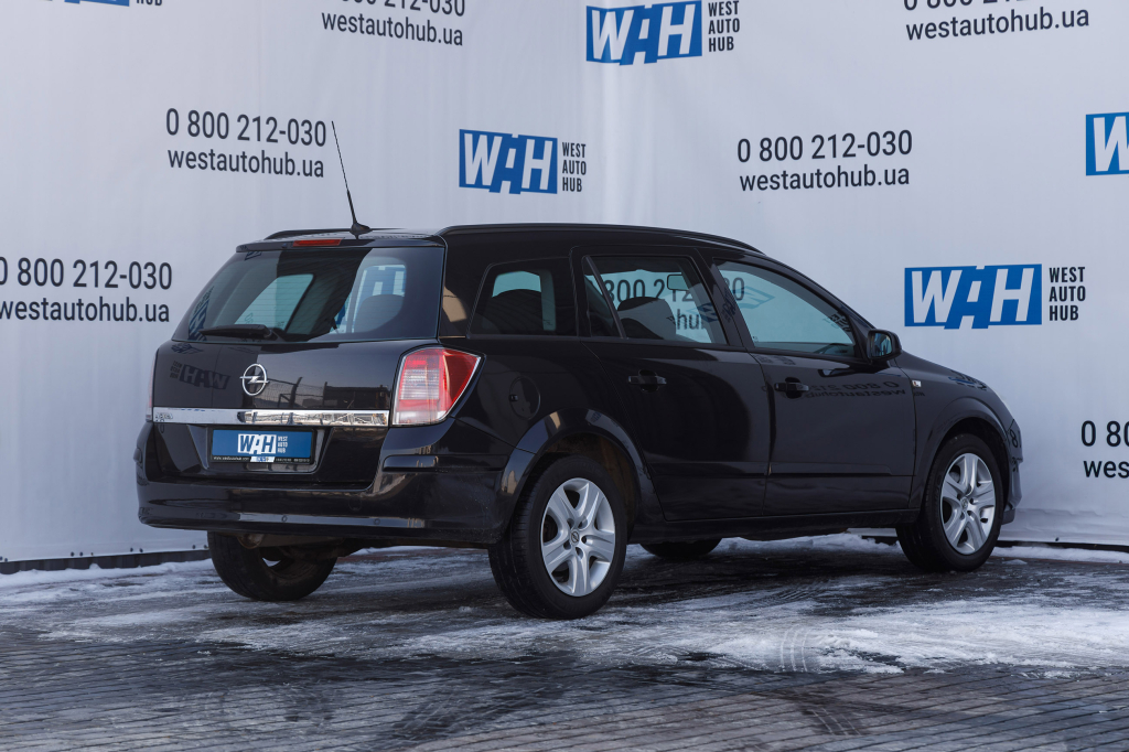 Opel Astra H фото 5