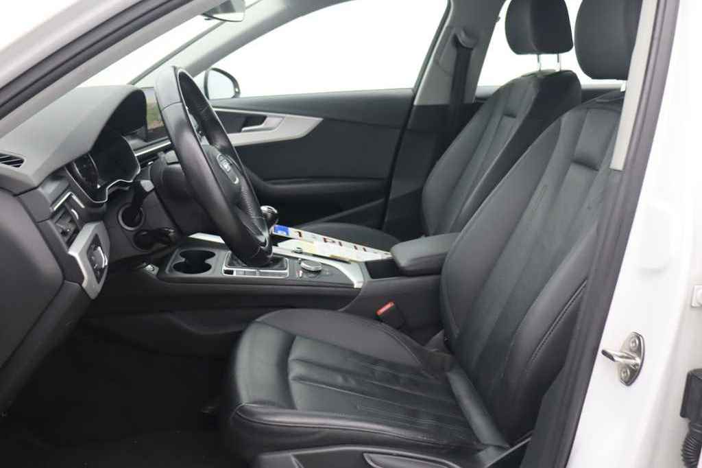 Audi A4 2016 фото 5