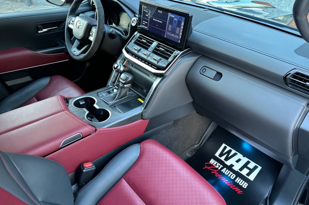 Toyota Land Cruiser 300 GUARD B6 2021 фото 13