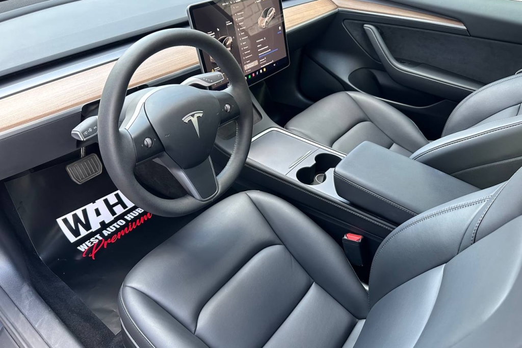 Tesla Model 3 2023 photo 11