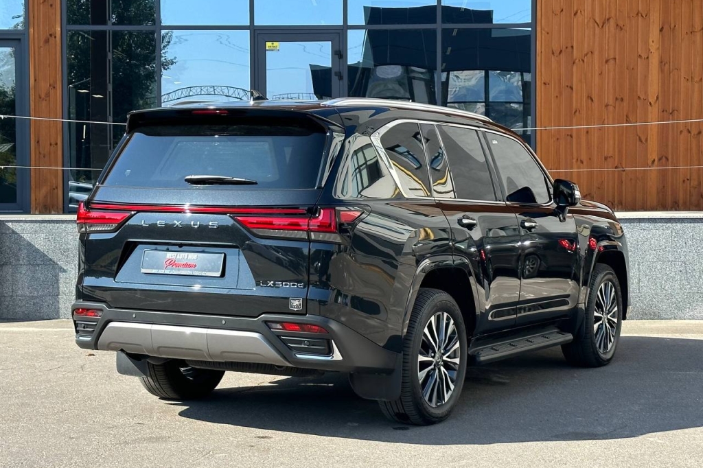 Lexus LX 500d 2023 фото 5