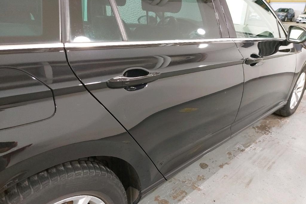 Volkswagen Passat Variant 2016 photo 18