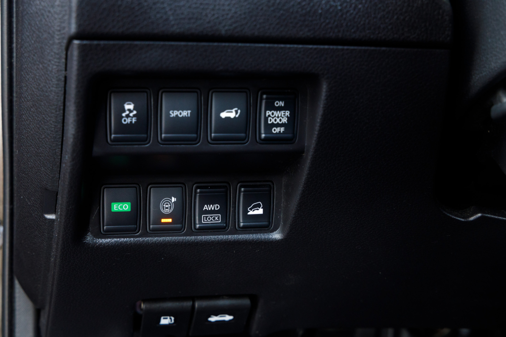 Nissan Rogue SV AWD 2014 photo 24