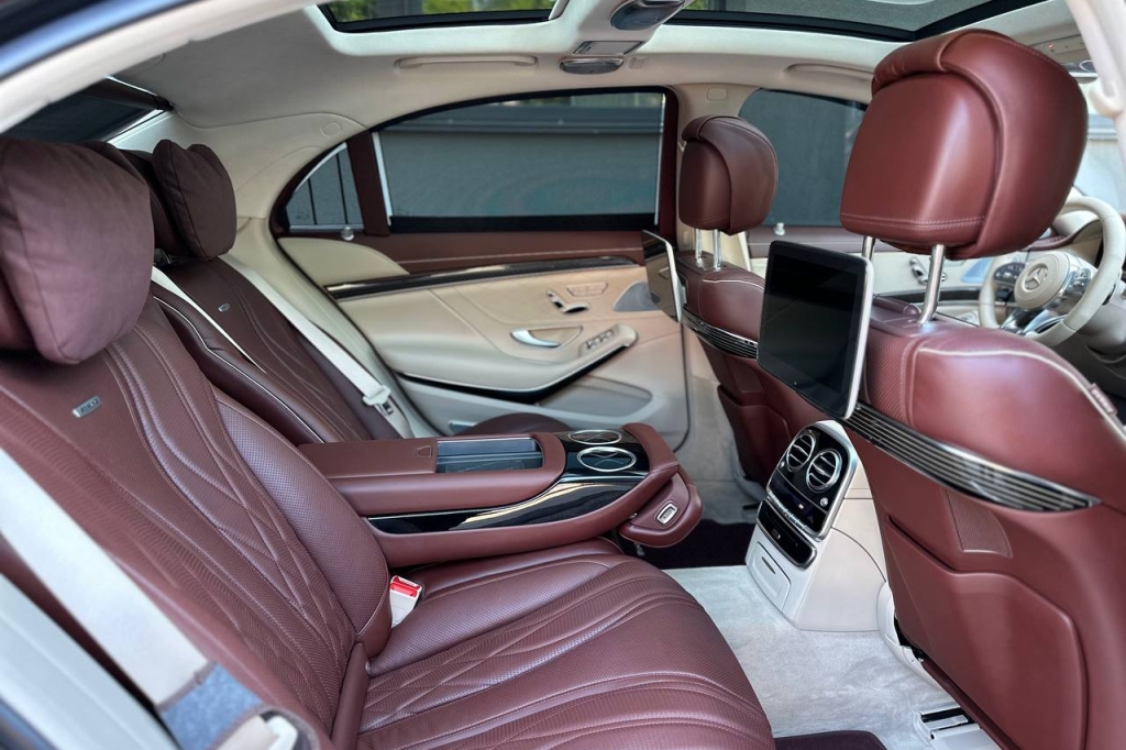 Mercedes-Benz S-Class 63 AMG 2018 фото 19