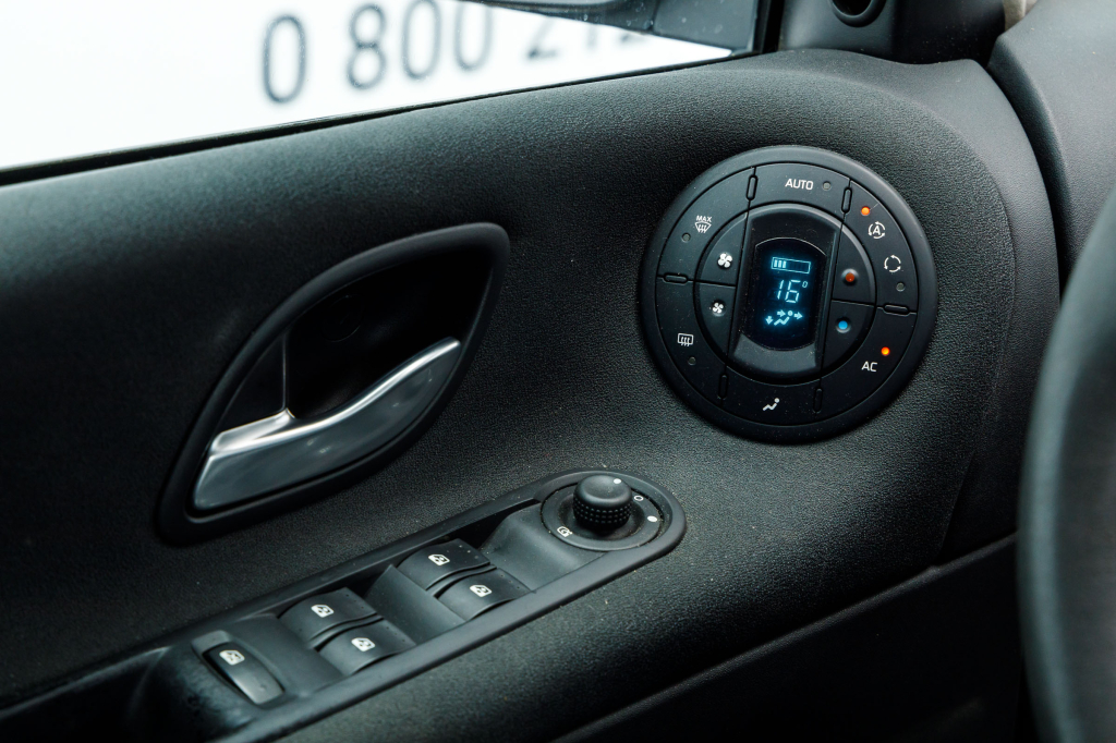 Renault Espace 2010 фото 16