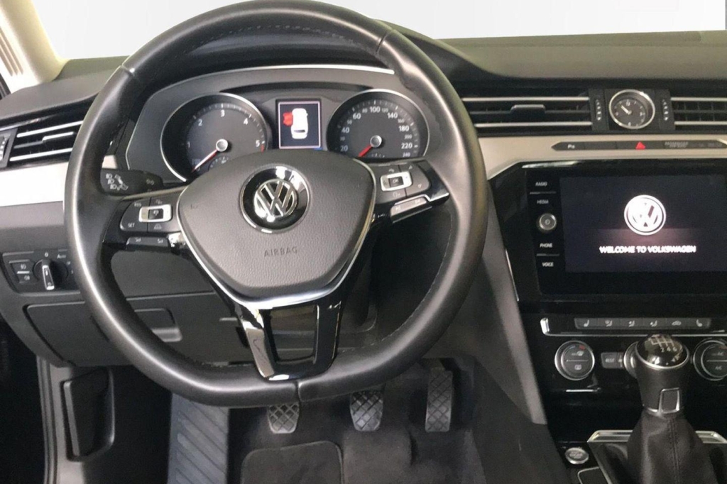 Volkswagen Passat Variant 2017 photo 6