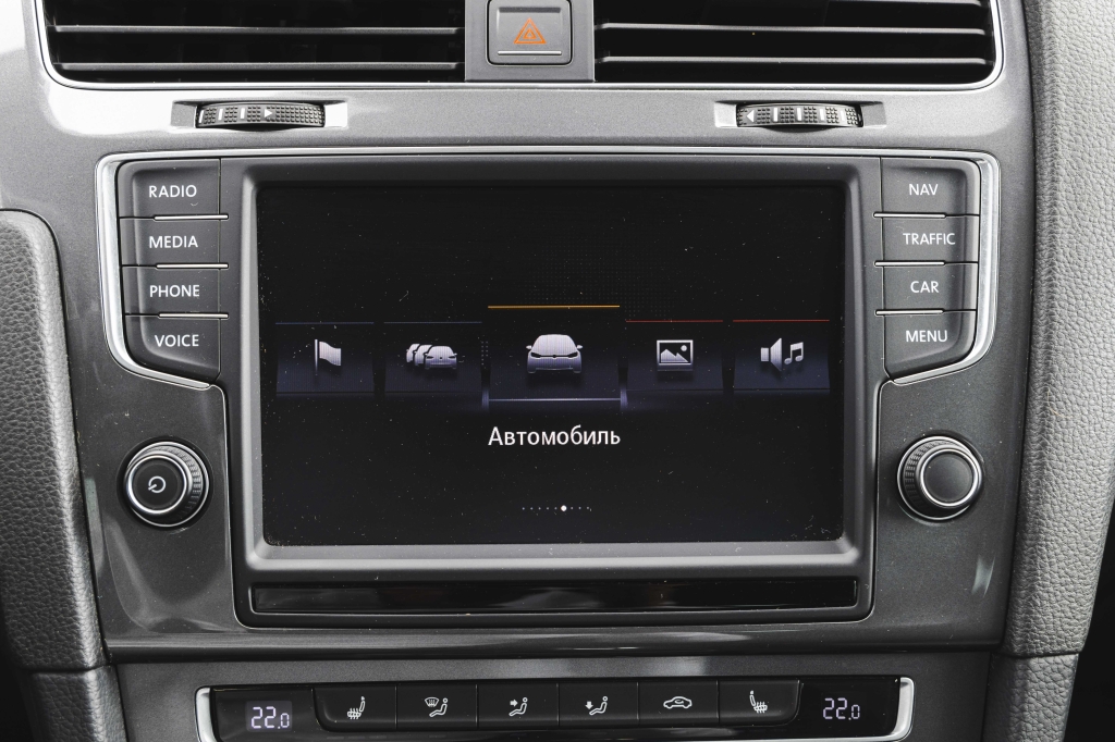 Volkswagen e-Golf 2014 фото 21