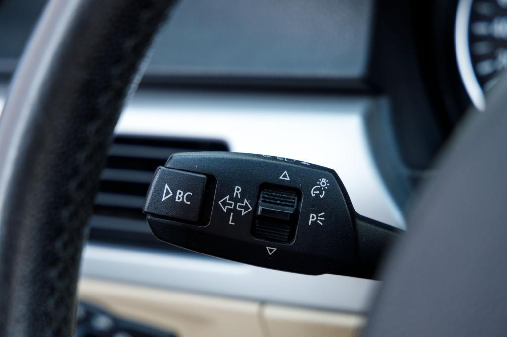 BMW 320 2005 фото 20