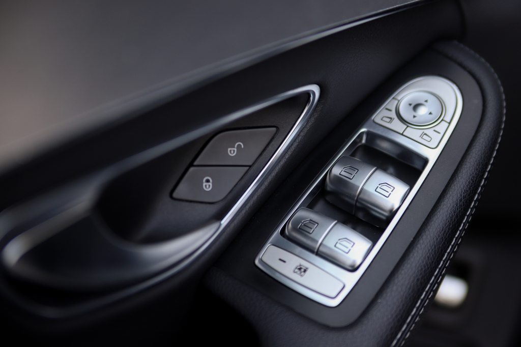 Mercedes-Benz C 200 Avantgarde 2016 фото 38