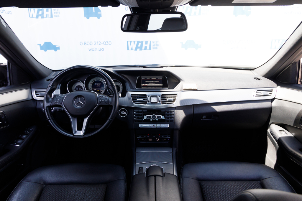 Mercedes-Benz  E220 2013 photo 18