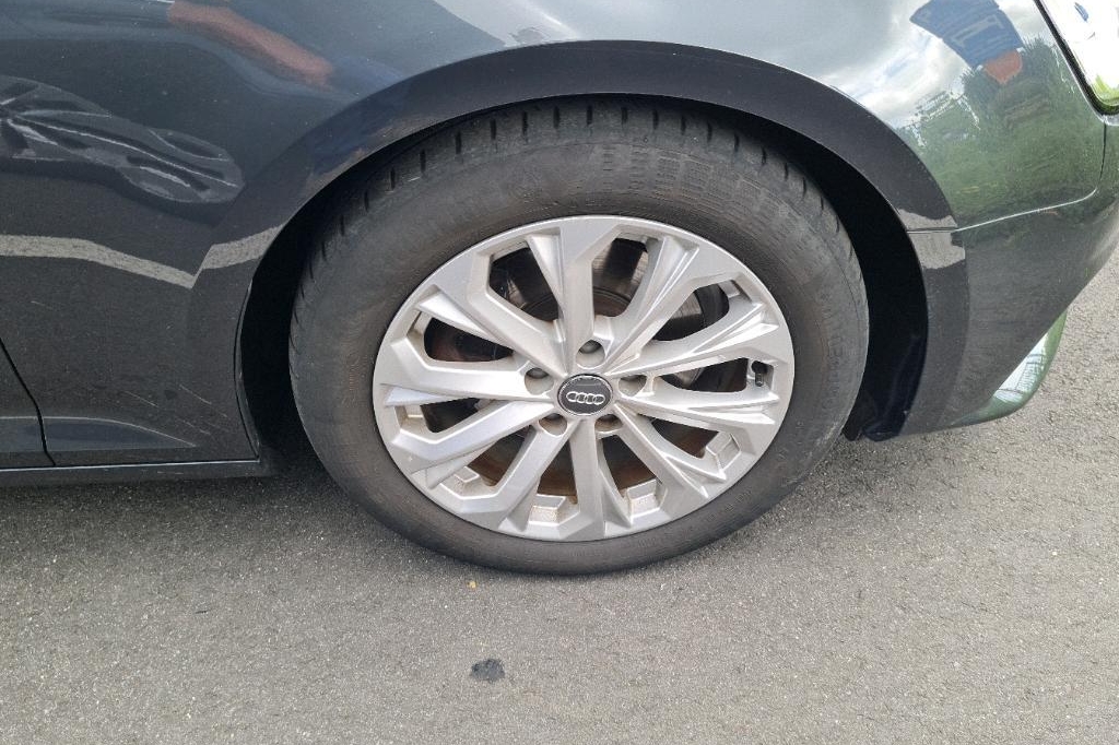 Audi A4 2016 фото 39