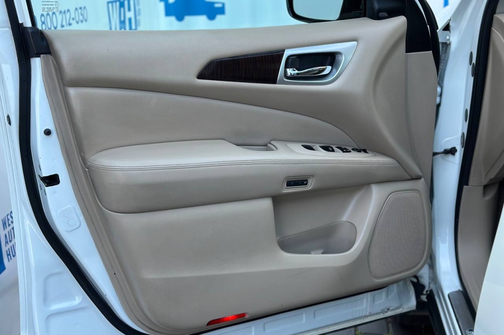 Nissan Pathfinder 2015 фото 8