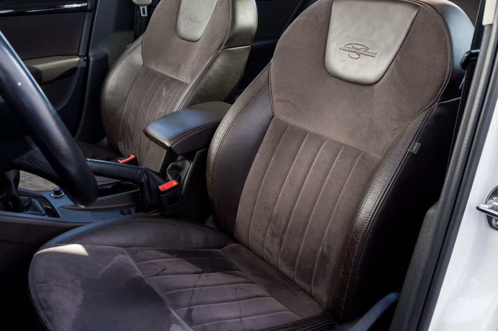 Skoda Octavia Laurin&Klement 2014 photo 10