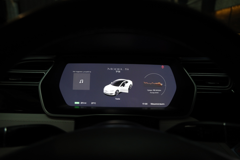 Tesla Model S 2017 фото 55
