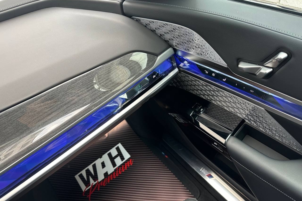 BMW i7 2023 photo 29