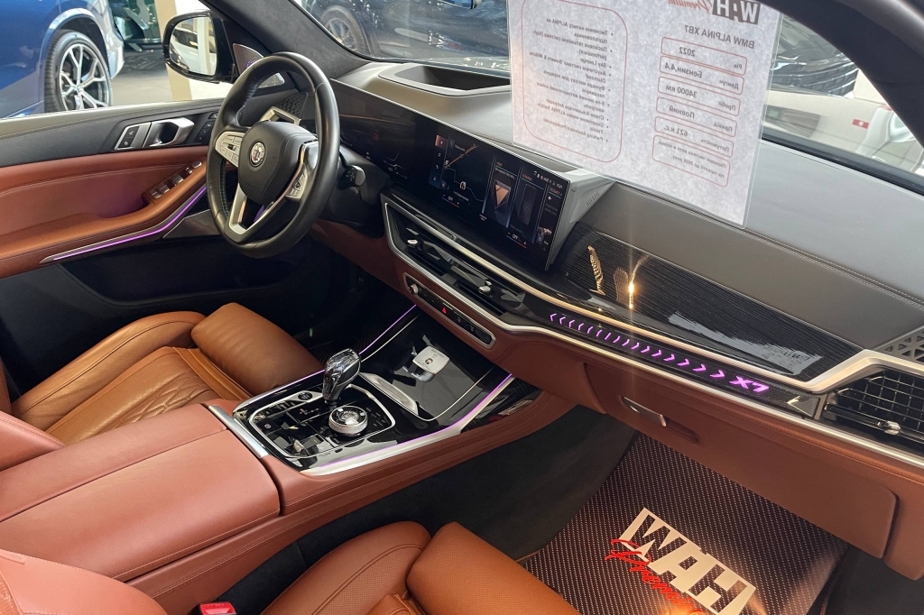 BMW-Alpina XB7 2022 фото 11