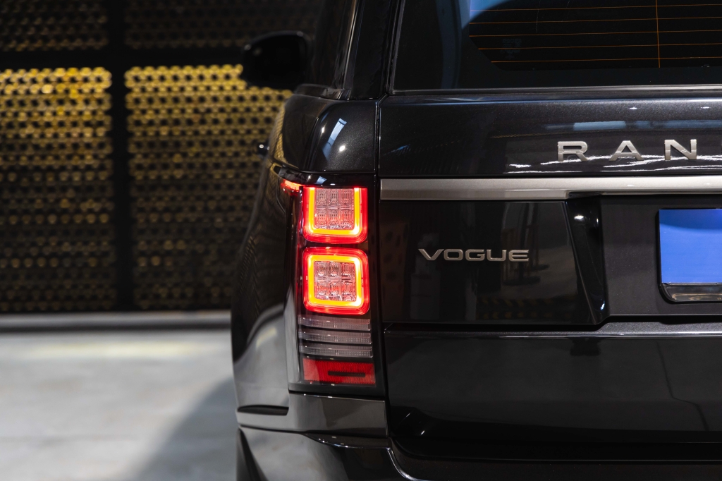 Land Rover Range Rover Vogue 2013 фото 12