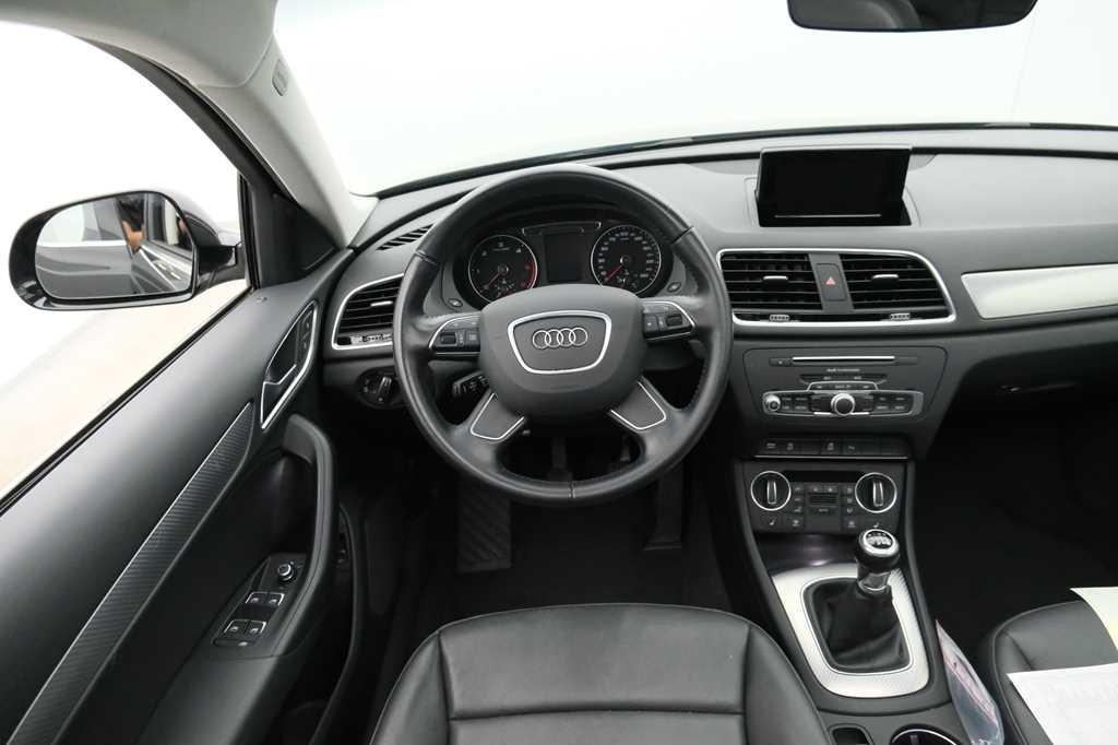 Audi Q3 2017 фото 5