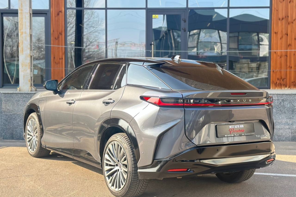 Lexus RZ 450e 2023 photo 4