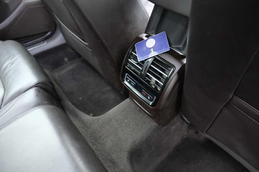 Volkswagen Passat Variant 2016 photo 24