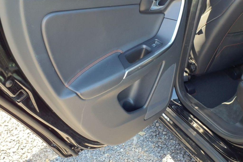 Volvo XC60 2016 photo 42