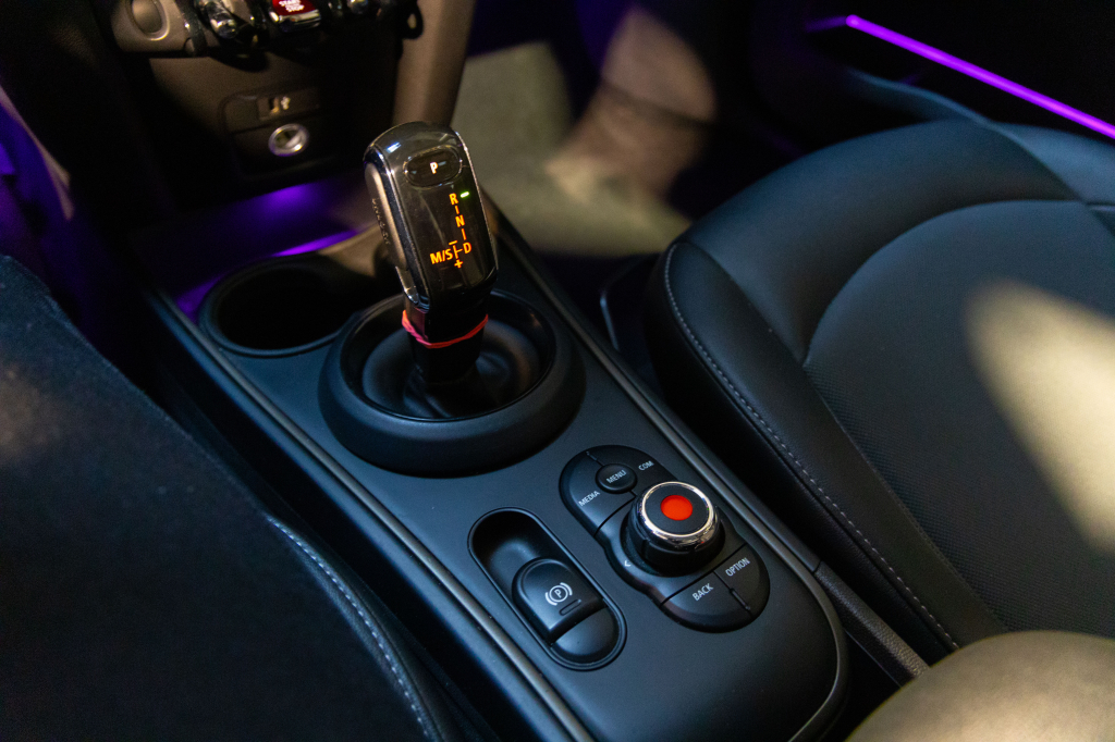 MINI Cooper Clubman 2021 фото 34