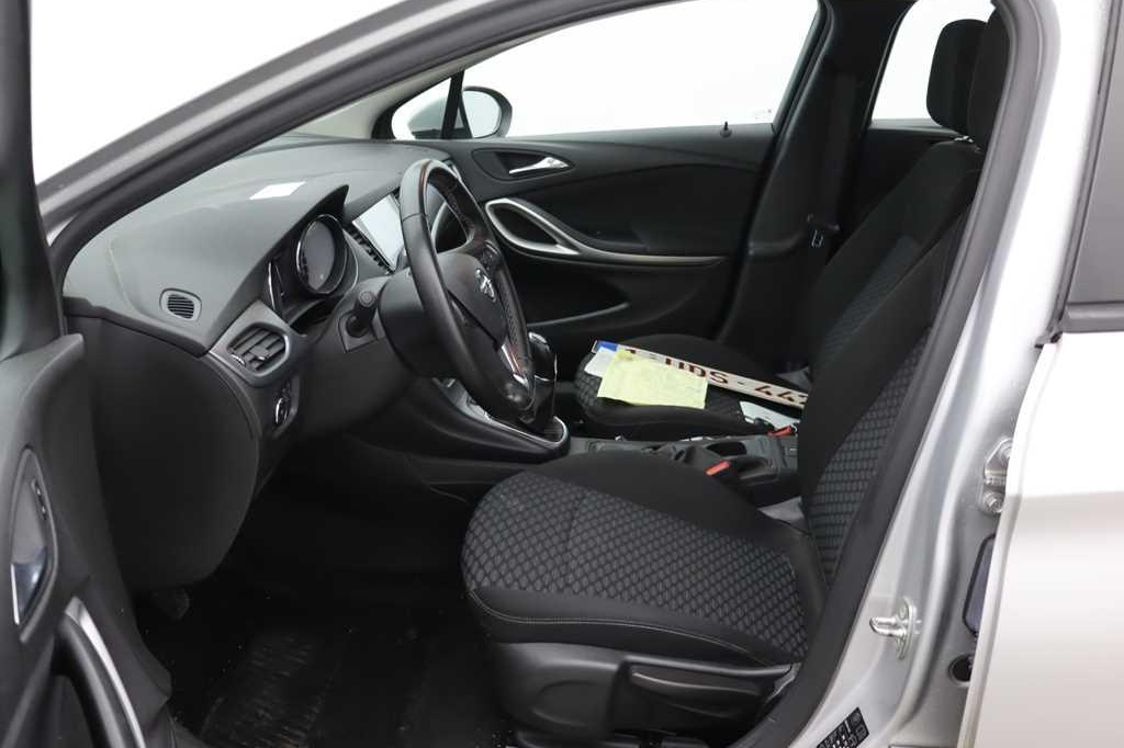 Opel Astra 2018 photo 2