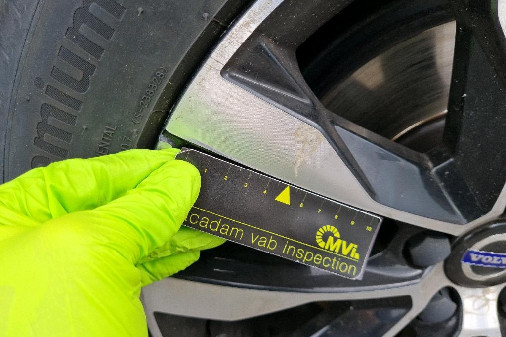 Volvo V60 2017 фото 34