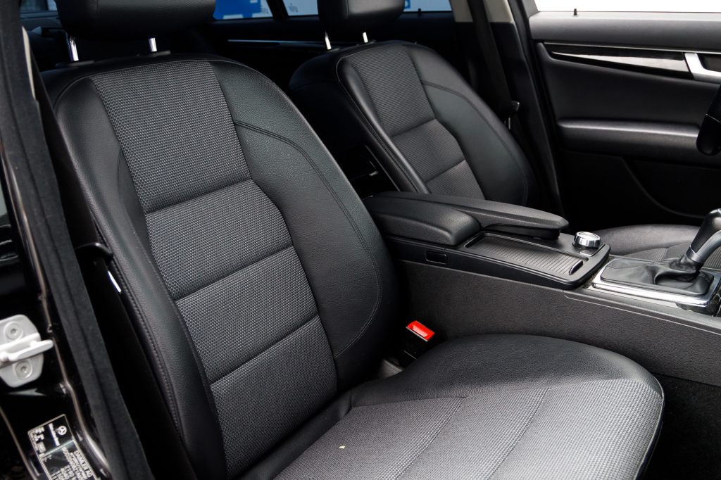 Mercedes-Benz C 250 AMG-Line 2011 фото 27