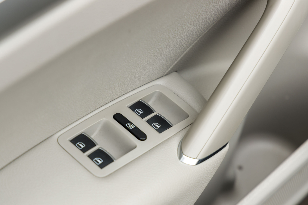 Volkswagen Passat B8 S 2016 фото 28