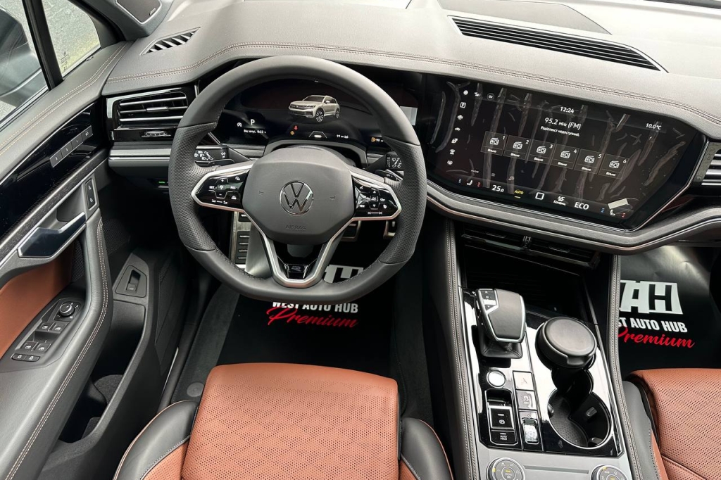 Volkswagen Touareg R-line Platinum 2024 фото 20