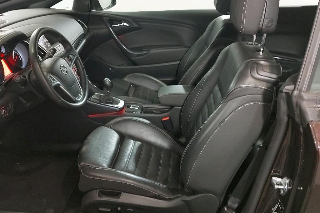 Opel Cascada 2018 photo 10